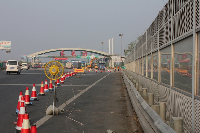 �������ٹ�·���M(f��i)�V��(ch��ng)·����Q�����M(j��n)չ���